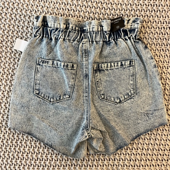 NWT Blank NYC Denim Acid Wash Paper Bag Shorts - Picture 3 of 12